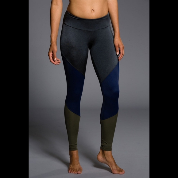 Onzie yoga chevron track color block legging - Picture 2 of 11